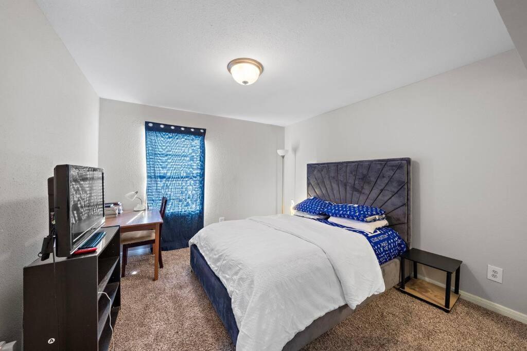 Cozy, Dedicated Workspace, Fast Wi-Fi Apartment Houston Kültér fotó